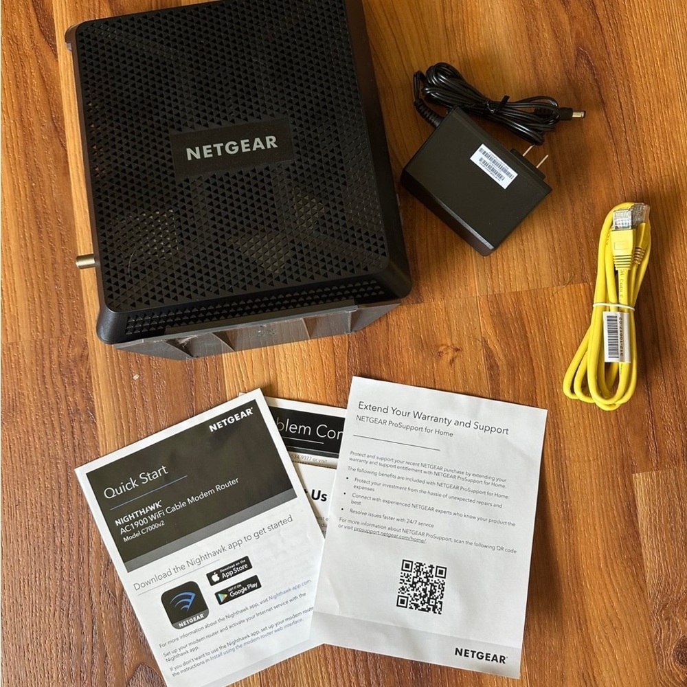 NETGEAR Nighthawk AC1900 WiFi Cable Modem Router - Black - Picture 5 of 5